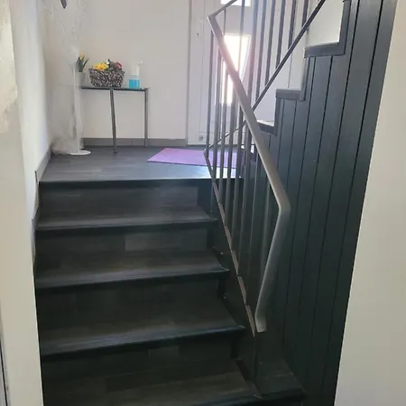 Jasmin In Bei Heidelberg 4 Souterrain Appartement